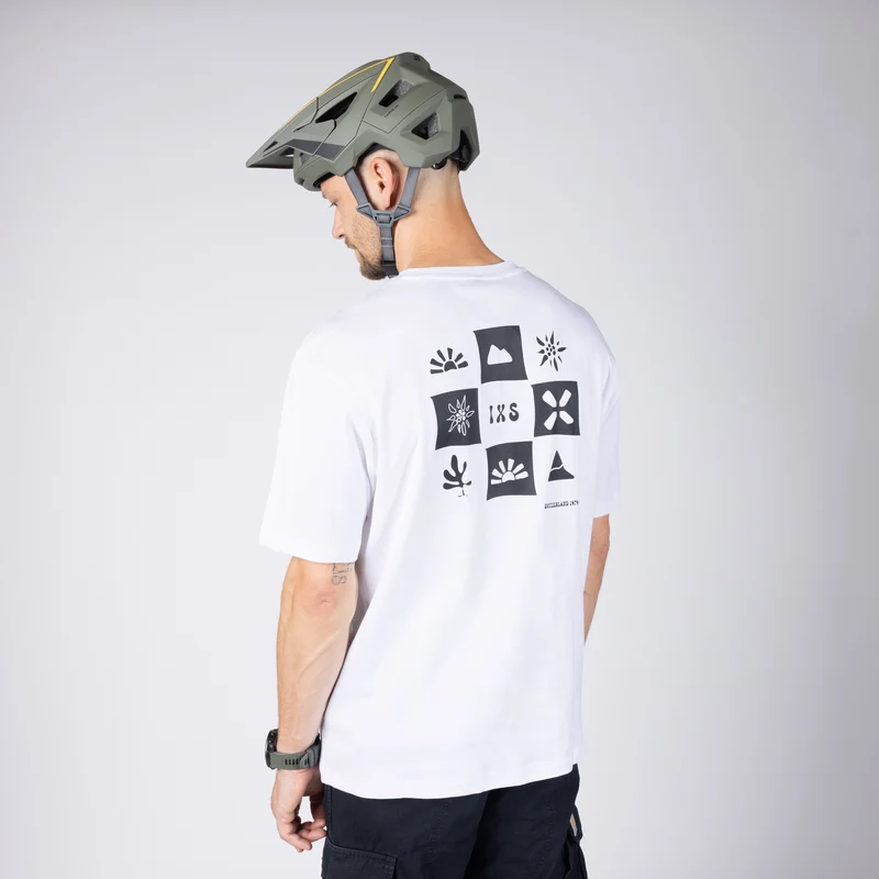 Graphic 1.0 Tee - weiss
