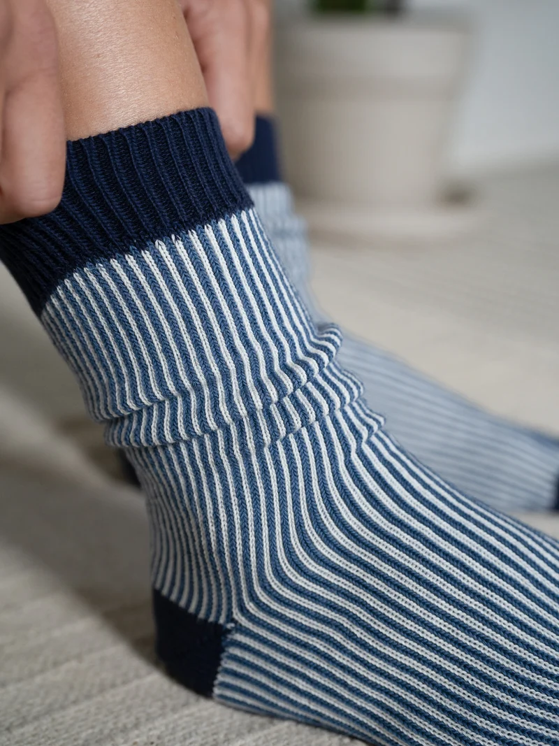 Gestreifte Jacquard Socken - creme navy