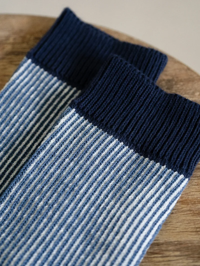 Gestreifte Jacquard Socken - creme navy