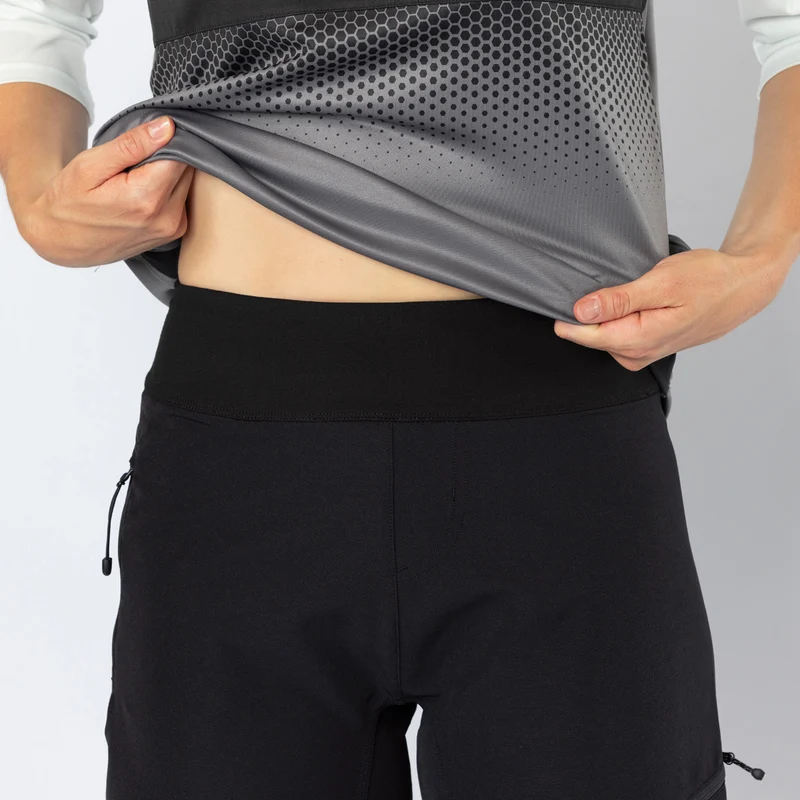 Damen Carve 1.0 H-H Shorts schwarz