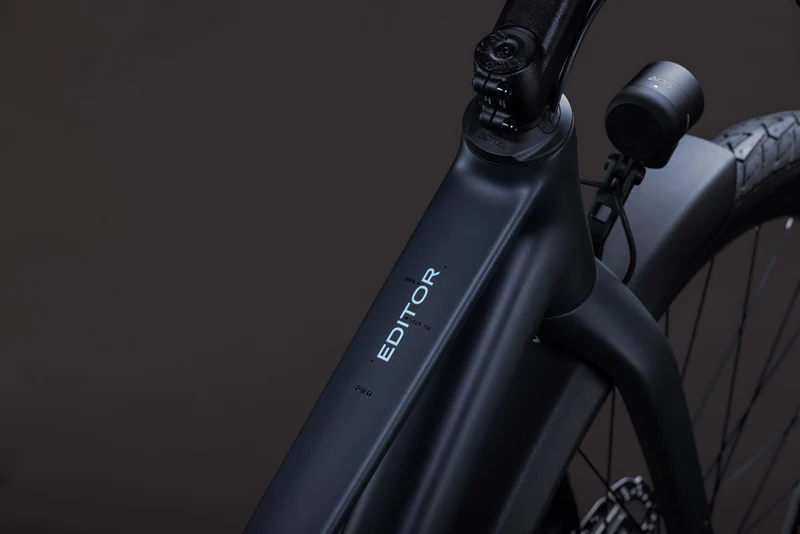 Cube Editor Pro FE Citybike Trapeze 28" night´n´chrome