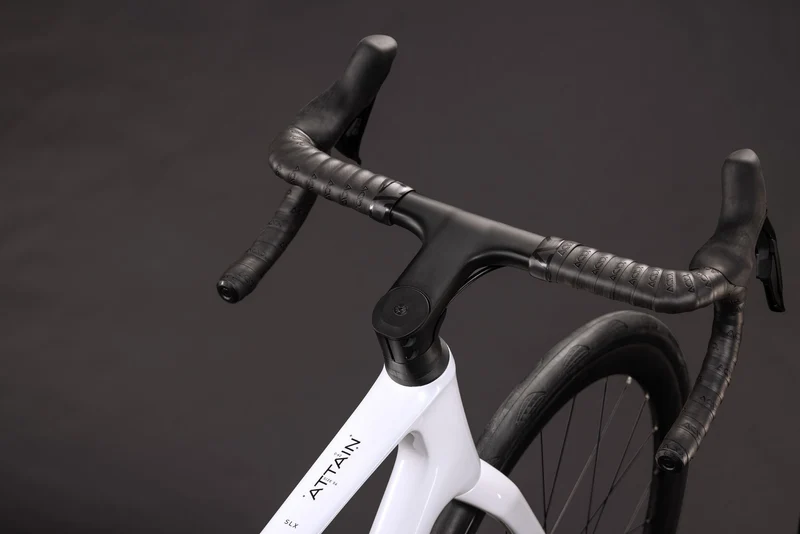 Cube Attain C:62 SLX Rennrad Diamant 28" metallicwhite´n´black