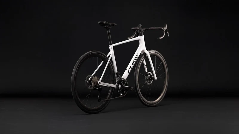 Cube Attain C:62 SLX Rennrad Diamant 28" metallicwhite´n´black