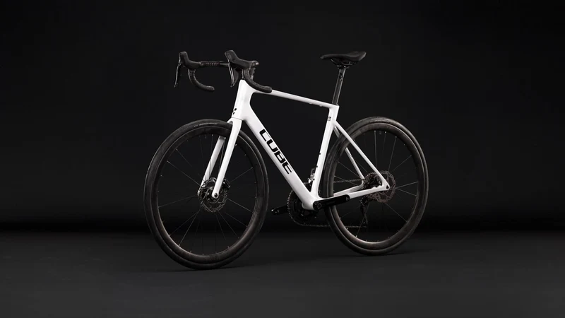 Cube Attain C:62 SLX Rennrad Diamant 28" metallicwhite´n´black