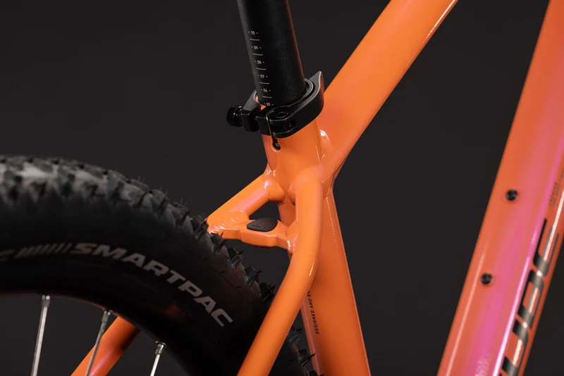 Cube Aim ONE MTB Hardtail Diamant salmon´n´black
