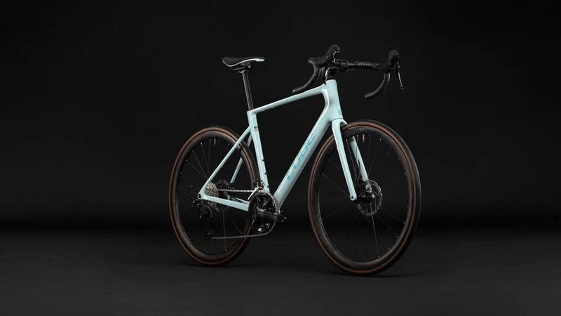 Cube Attain C:62 Race Rennrad Diamant 28" frostymint´n´mint