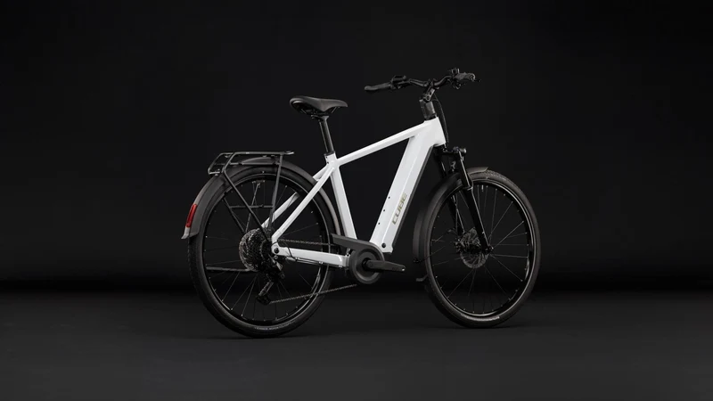 Cube Touring Hybrid ONE 600 Wh E-Trekkingbike Diamant 28" metallicwhite´n´chrome