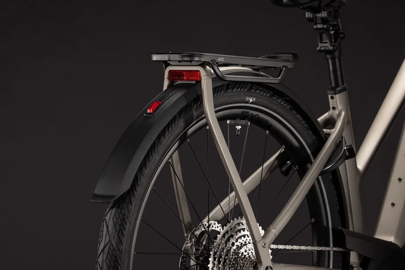 Cube Kathmandu Hybrid SLX 800 Wh E-Trekkingbike Trapeze 28" flashstone´n´chrome