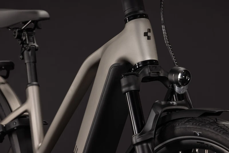 Cube Kathmandu Hybrid SLX 800 Wh E-Trekkingbike Trapeze 28" flashstone´n´chrome