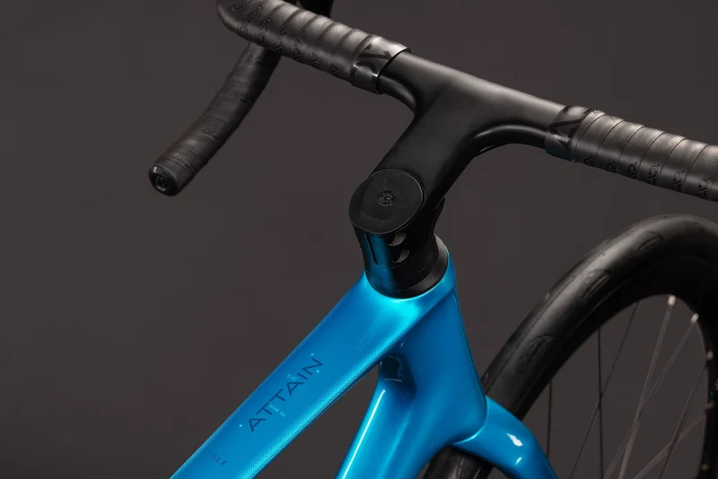 Cube Attain C:62 SLX Rennrad Diamant 28" bali´n´blue