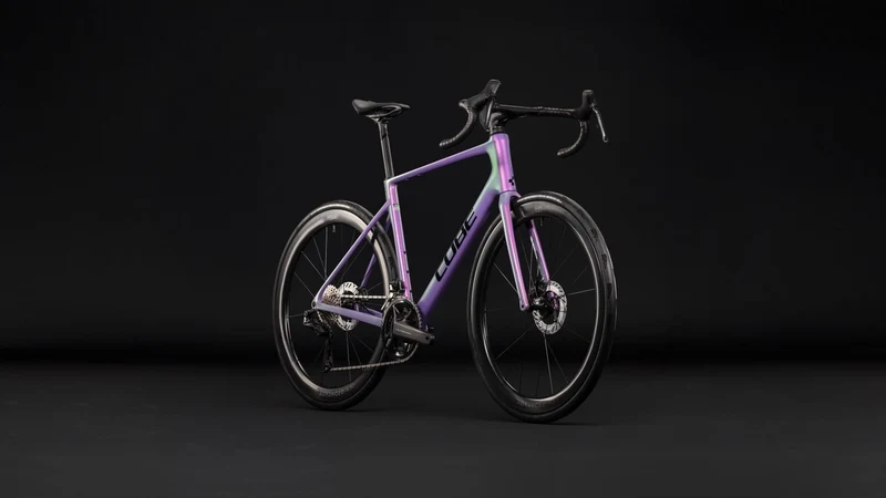 Cube Attain C:62 SLT Rennrad Diamant 28" cosmicpurple´n´black