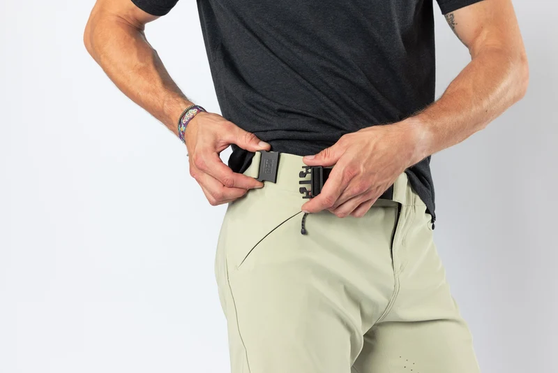 Flow 1.0 Shorts sand