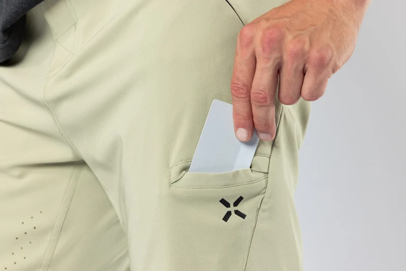 Flow 1.0 Shorts sand