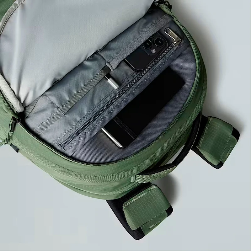 The North Face - Borealis Rucksack 28L // Bark Mist/ Schwarz