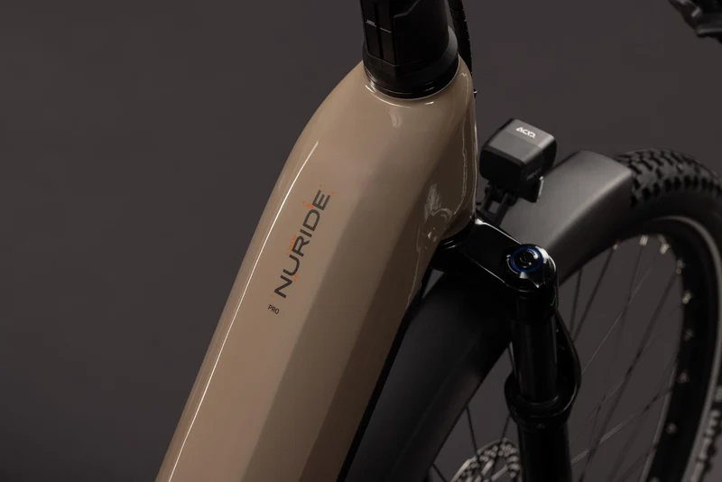 Cube Nuride Hybrid Pro 800 Wh E-Trekkingbike Easy Entry 28" cappuccino´n´black