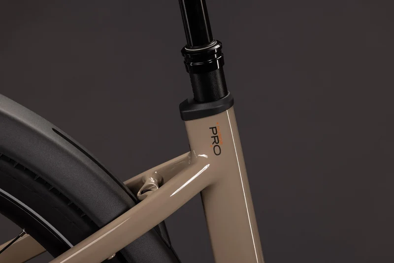 Cube Nuride Hybrid Pro 800 Wh E-Trekkingbike Easy Entry 28" cappuccino´n´black