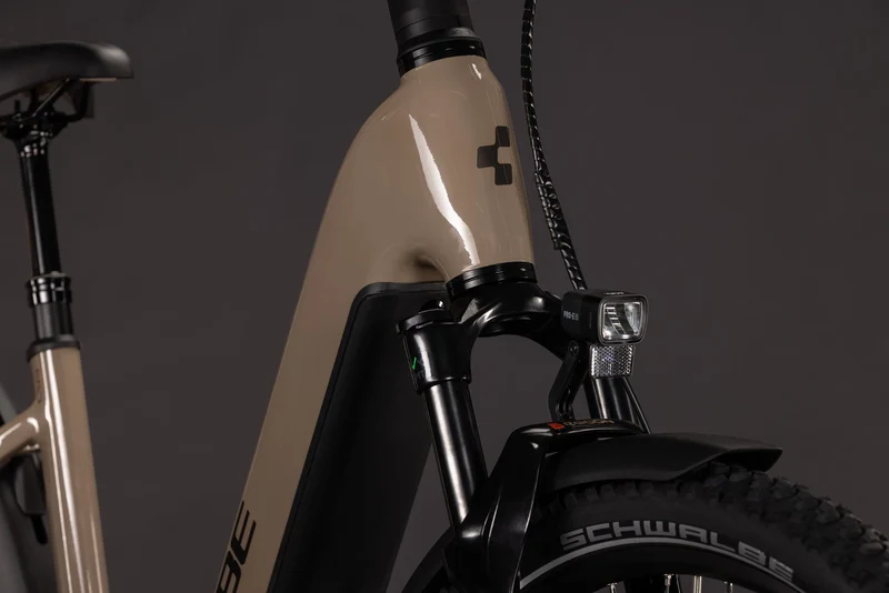 Cube Nuride Hybrid Pro 800 Wh E-Trekkingbike Easy Entry 28" cappuccino´n´black