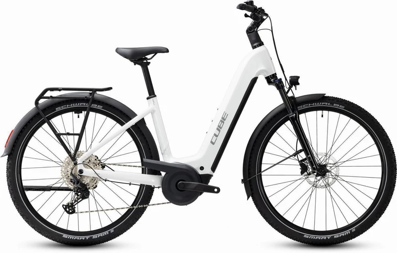 Cube Nuride Hybrid Performance 720 Wh E-Trekkingbike Easy Entry 28" metallicwhite´n´grey