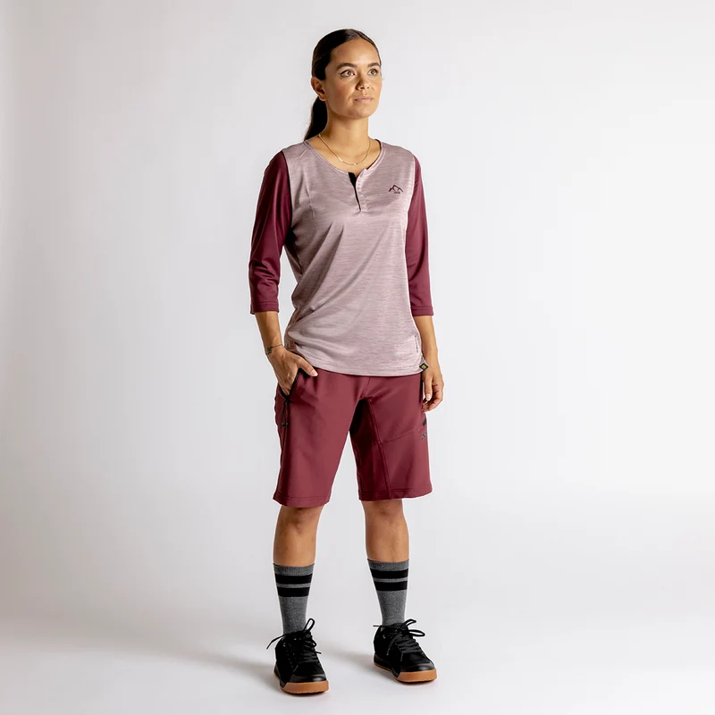 Women's Carve X 3/4 Henley taupe-raisin