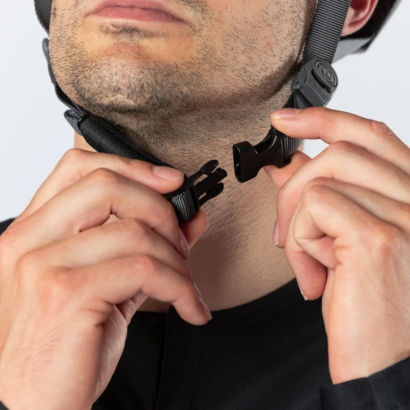 Flow 1.0 MIPS Helm schwarz-graphit
