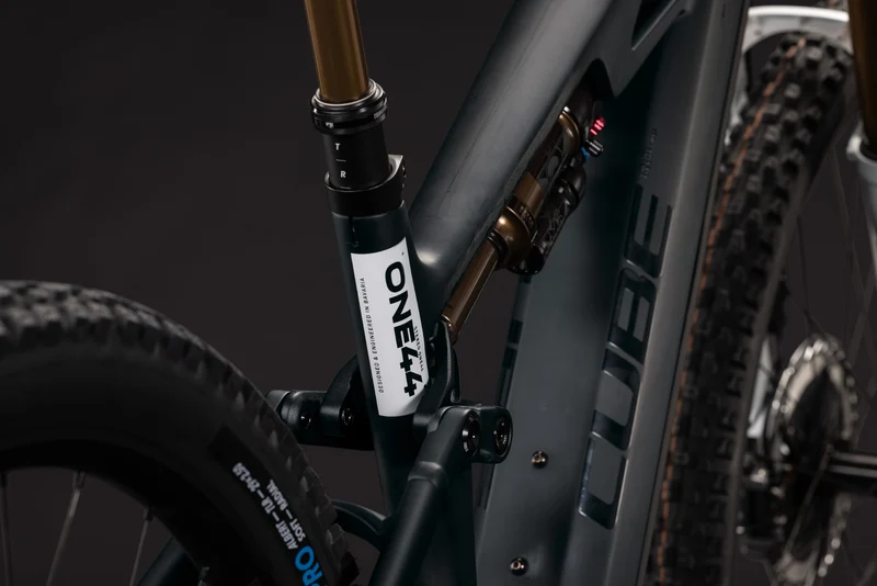 Cube Stereo Hybrid ONE44 HPC AT 800 Wh E-Bike Fully carbon´n´white