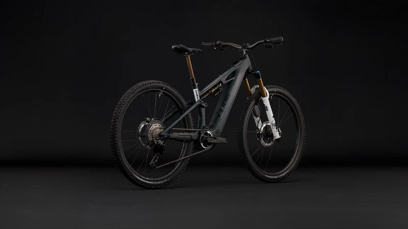 Cube Stereo Hybrid ONE44 HPC AT 800 Wh E-Bike Fully carbon´n´white