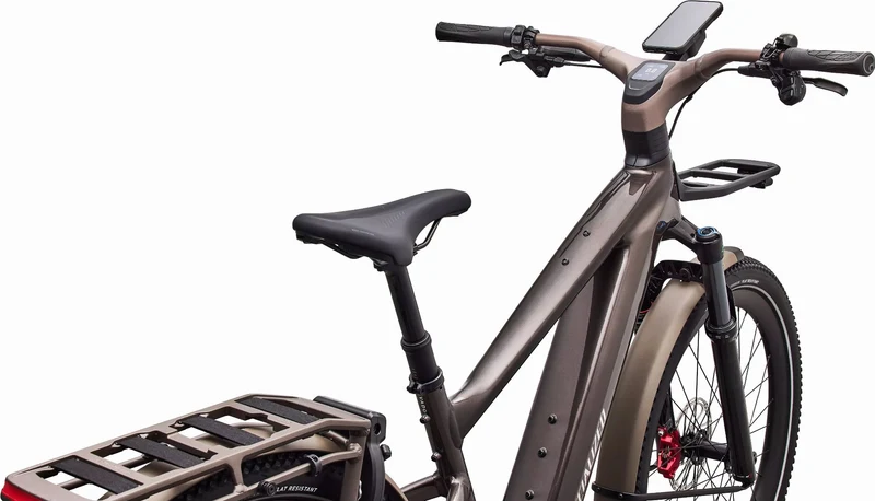 Specialized Turbo Vado 3 EVO 6.0 NB 840 Wh E-Bike Diamant 27,5" Gloss Warm Smoke Metallic/Satin Brushed Chrome