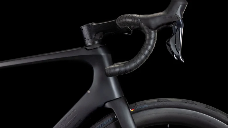 Cube Agree C:62 Pro Rennrad Diamant 28" blackline