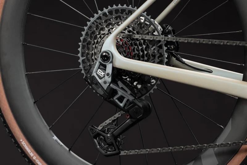 Cube Nuroad C:62 SLX Gravelbike Diamant 28" glintsand´n´black