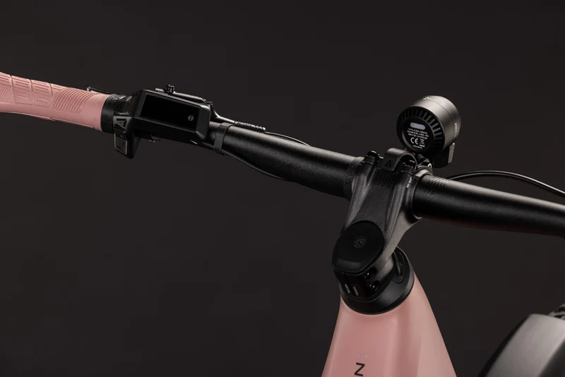 Cube Reaction Hybrid Performance 720 Wh FE E-Bike Hardtail Easy Entry 27,5" ruby´n´black