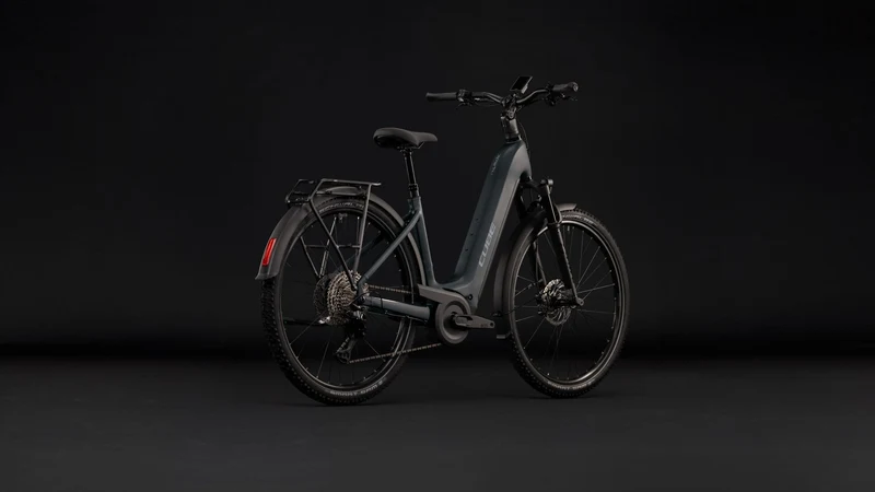 Cube Nuride Hybrid EXC 800 Wh E-Trekkingbike Easy Entry 28" coal´n´chrome