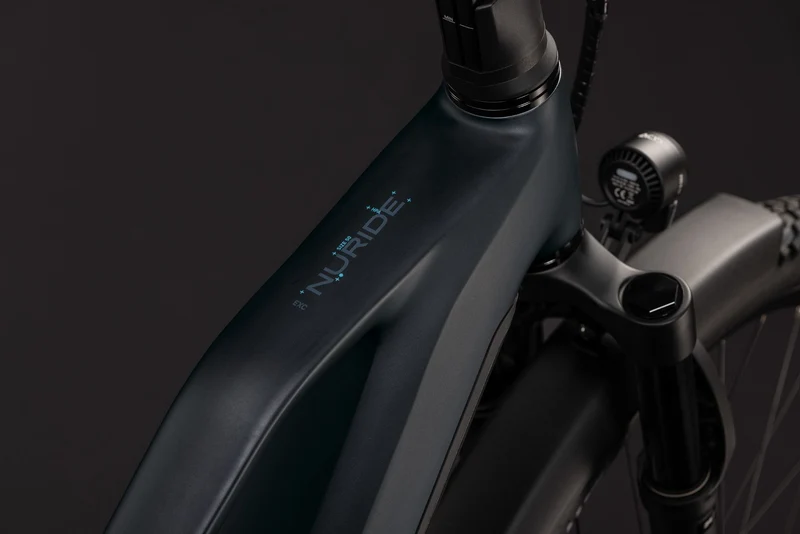 Cube Nuride Hybrid EXC 800 Wh E-Trekkingbike Trapeze 28" coal´n´chrome