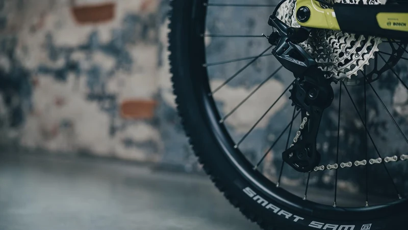 Cube Reaction Hybrid Race 800 Wh E-Bike Hardtail Diamant bananasplit´n´black