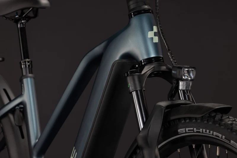 Cube Nuride Hybrid Pro 800 Wh E-Trekkingbike Trapeze 28" deepteal´n´blue
