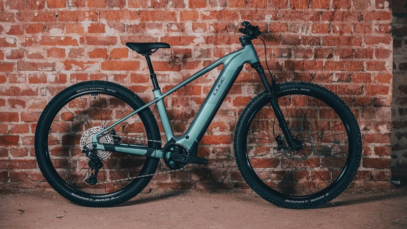 Cube Reaction Hybrid Pro 800 Wh E-Bike Hardtail Diamant polarlight´n´black