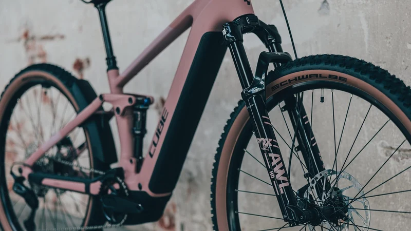 Cube Stereo Hybrid ONE22 SLX 800 Wh E-Bike Fully ruby´n´black