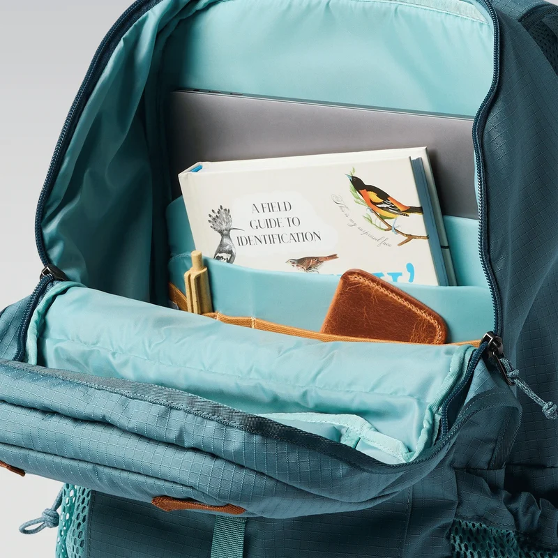Clase 28L Daypack