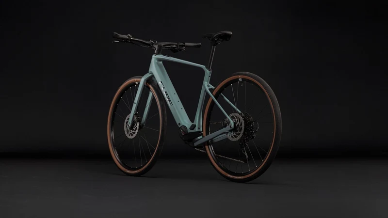 Cube Nulane Hybrid C:62 Race 400X Wh E-Gravelbike Diamant 28" seagrey´n´black