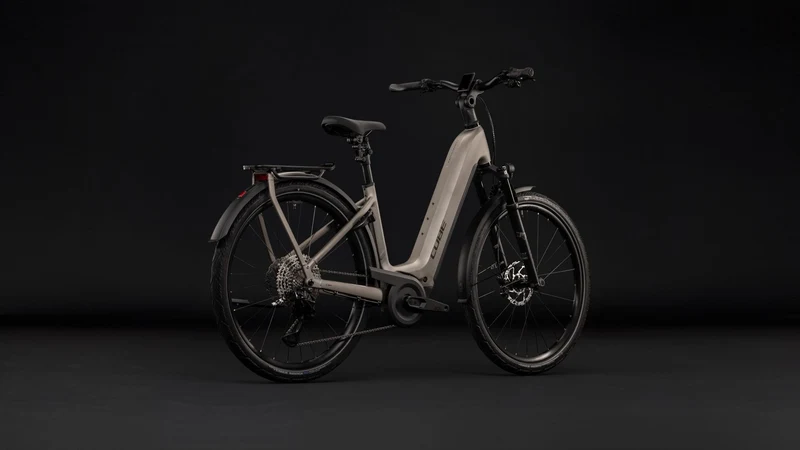 Cube Kathmandu Hybrid SLX 800 Wh E-Trekkingbike Easy Entry 28" flashstone´n´chrome