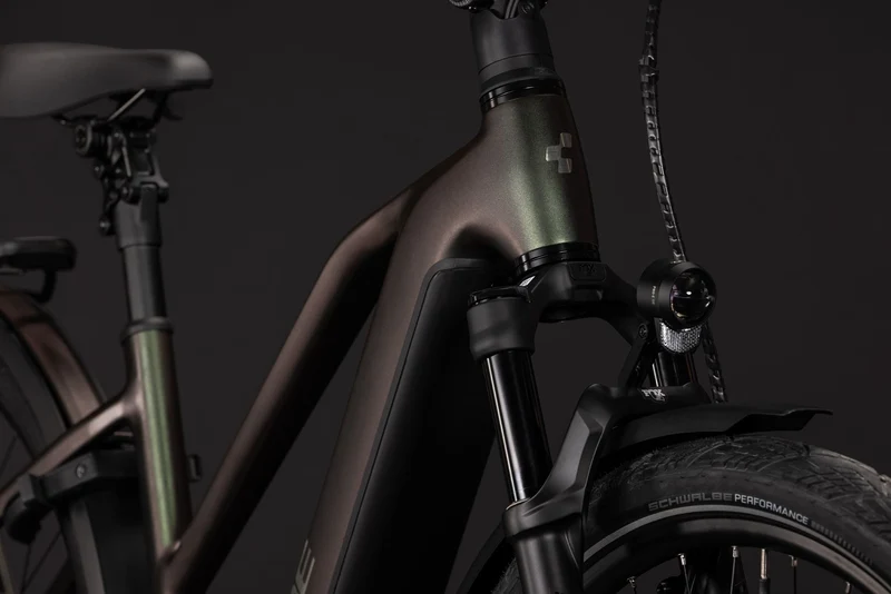 Cube Kathmandu Hybrid EXC 800 Wh E-Trekkingbike Trapeze 28" stellar´n´chrome