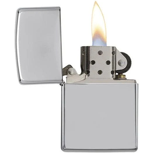 Zippo - Feuerzeug aus hochglanzpoliertem // Chrom