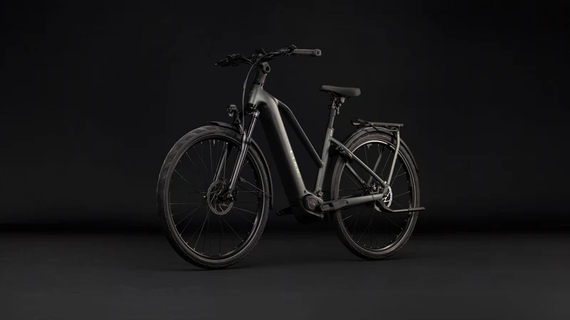 Cube Kathmandu Hybrid Deluxe Pro 800 Wh E-Trekkingbike Trapeze 28" blackforest´n´chrome