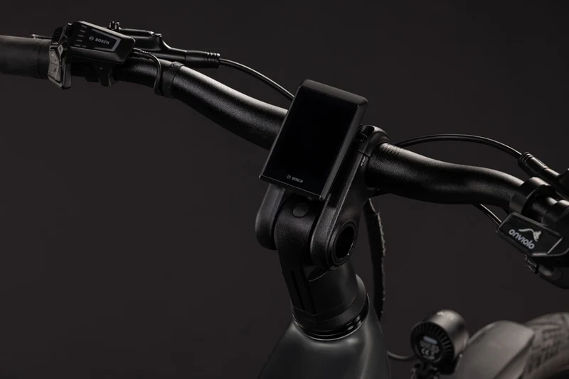 Cube Kathmandu Hybrid Deluxe Pro 800 Wh E-Trekkingbike Trapeze 28" blackforest´n´chrome