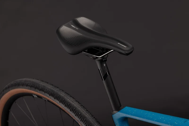 Cube Nuroad Hybrid C:62 EXC 400X Wh E-Gravel Rad Diamant 28" tropicalteal´n´black