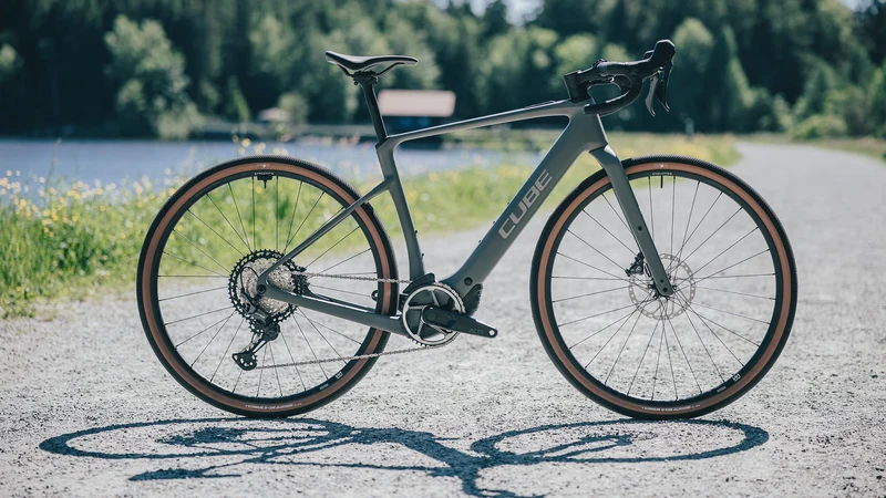 Cube Nuroad Hybrid C:62 Race 400X Wh E-Gravelbike Diamant 28" oldgrey´n´grey