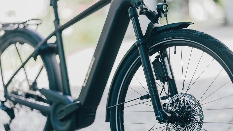 Cube Kathmandu Hybrid EXC 800 Wh E-Trekkingbike Diamant 28" stellar´n´chrome