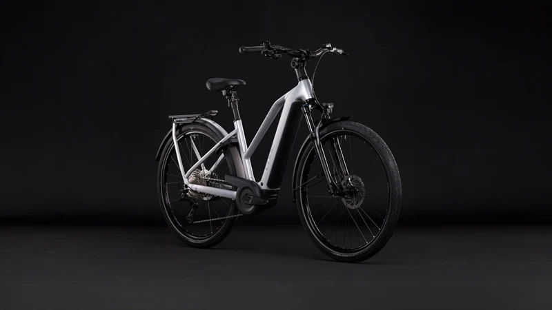 Cube Kathmandu Hybrid ONE 800 Wh E-Trekkingbike Trapeze 28" silverstar´n´reflex