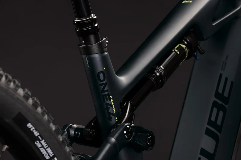 Cube Stereo Hybrid ONE44 HPC Race 800 Wh E-Bike Fully coal´n´green