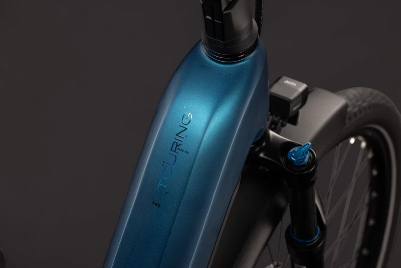 Cube Touring Hybrid Pro 800 Wh E-Trekkingbike Easy Entry 28" electricblue´n´prizm