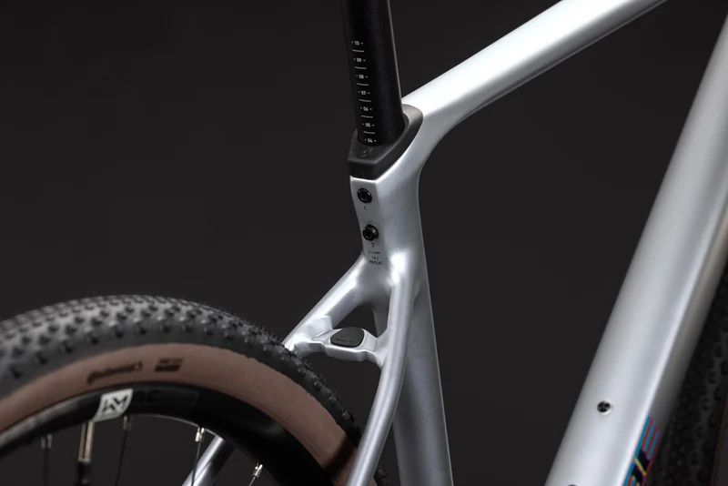 Cube Nuroad SLX Gravelbike Diamant 28" spaceship´n´cmyk